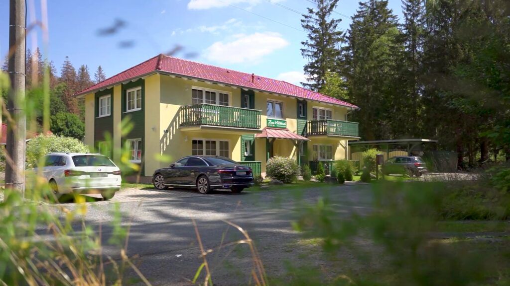 In the video you can see some impressions of our vacation resort, the accommodations as well as the restaurant Zur Klippe. We are looking forward to your visit in Schierke.